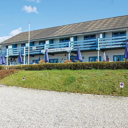 Two-bedroom In Apartament Knebel